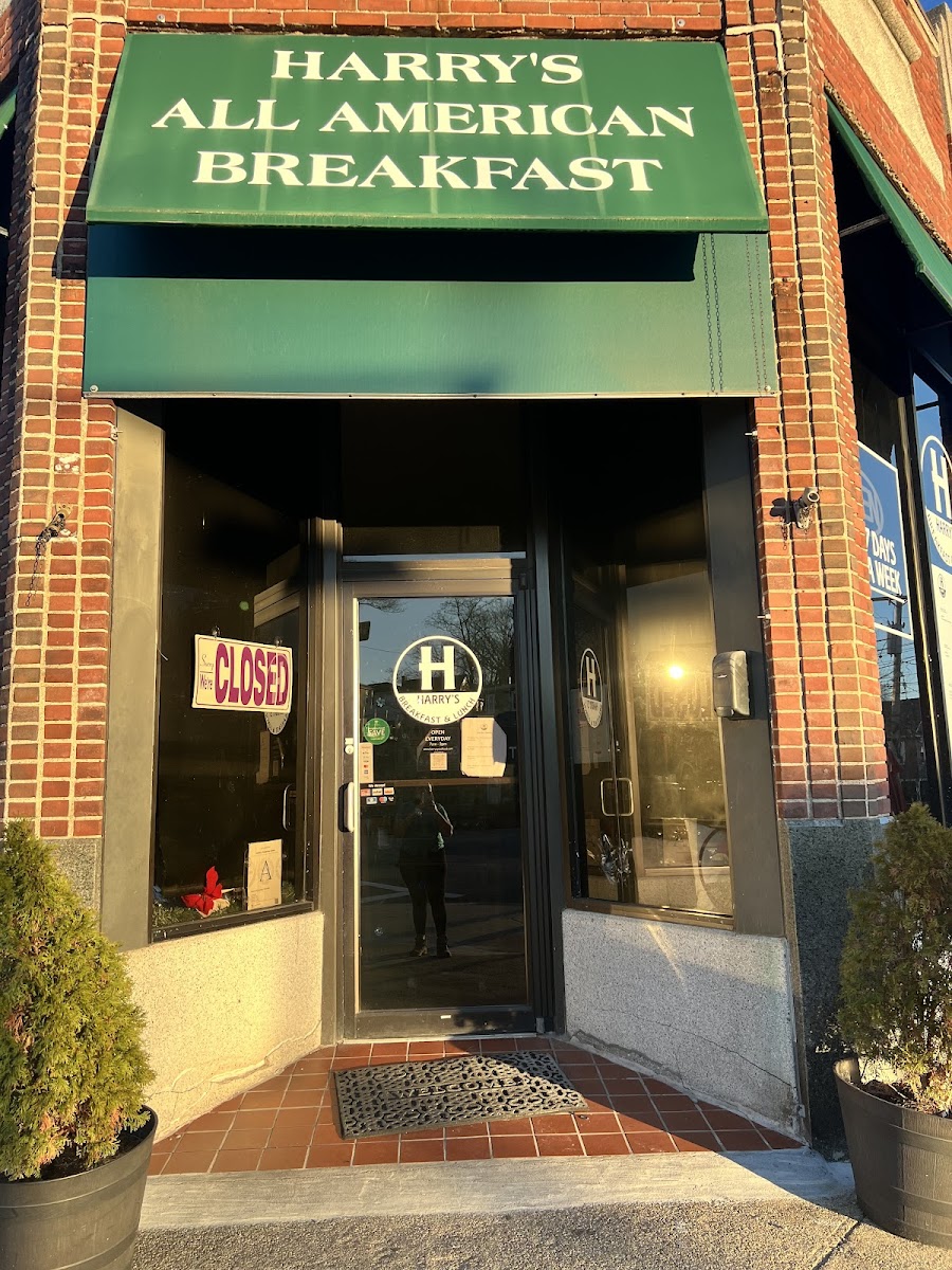 Harry’S All American Breakfast Restaurant In Boston